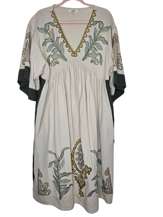 Blue Velvet Dresses & Skirts - Deep V-Neck Embroidered Dress by Blue Velvet